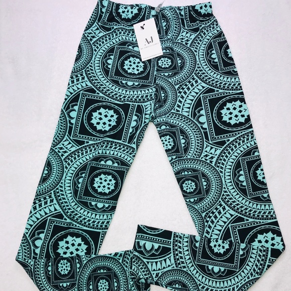 My Amelia James One Size 4-12 Buttery Soft Legging - Picture 1 of 5